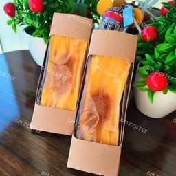 แซนวิชโบราณน้ำสลัดหมูหยองโบโลน่า