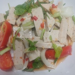 ยำหมูยอ