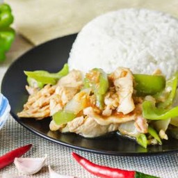 ผัดพริกอ่อนเราดข้าว