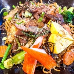 Yakizoba Pork ยากิโซบะหมู พร้อมซุป