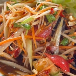 🥗🌶️🌟ส้มตำยำยั่ว ตามสั่งบ่อโคลน🥒🥕🌽(ร้านยายเขียว) ร้านป้าเขียว