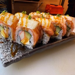 โรลแซลมอนเบิร์น ท็อป เอ็นกาวะ