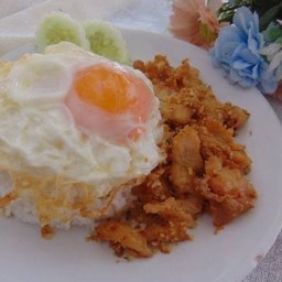 ข้าวใก่กระเทียม