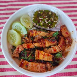 ข้าวกระเพราหมูกรอบ