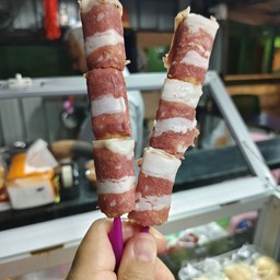 ไส้กรอกพันเบคอน