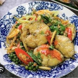 ปลาดุกผัดฉ่า + ข้าว