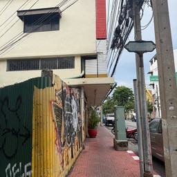 ทางเข้าร้าน