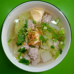 แกงจืดผักกาดขาวเต้าหู้หมูสับ