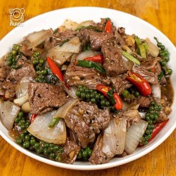 เนื้อผัดพริกไทยดำ