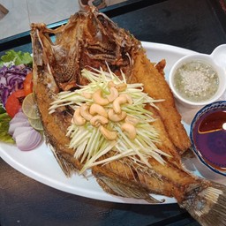 ปลาทับทิมทอดราดน้ำปลา