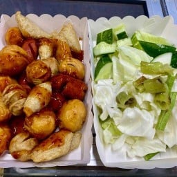 ลูกชิ้นทอด เทย ท.1 (หนองแสง)