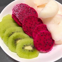 กีวี่ +แก้วมังกรแดง+สาลี่