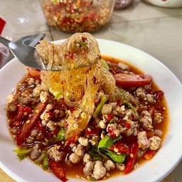 ยำวุ้นเส้นหมูสับ