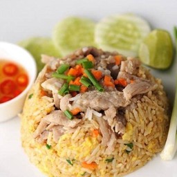 ข้าวผัดหมู
