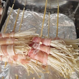 เห็ดพันเบคอน