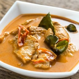 พะแนงหมู - Paneng Curry with Prok