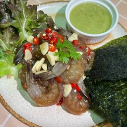 แค่เธอสั่ง เราพร้อมเสิร์ฟ