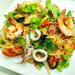 ยำมาม่าทะเล