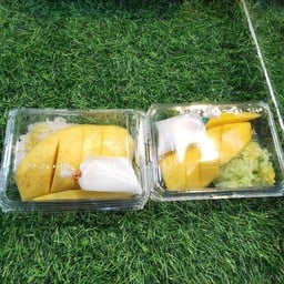 ป้าแดงข้าวเหนียวมะม่วง(ตลาดหลักเมือง)