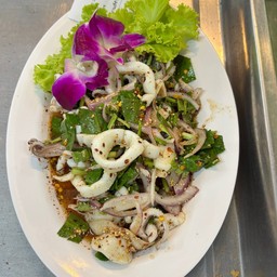 ลาบปลาหมึก