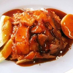 ข้าวหมูแดง  พิเศษ + น้ำเก๊กฮวย  1 แก้ว