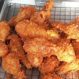 นิดไก่ทอด หน้าตลาด
