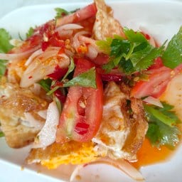 ยำไข่ดาว