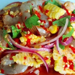 ยำข้่าวโพดกุ้งสด (ดิบ)