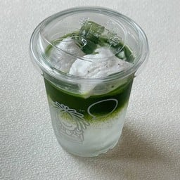 Coconut Matcha (น้ำมะพร้าวน้ำหอมบ้านแพ้ว) + มัทฉะเกรดพิธี