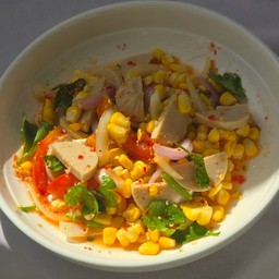 ยำข้าวโพดหมูยอ