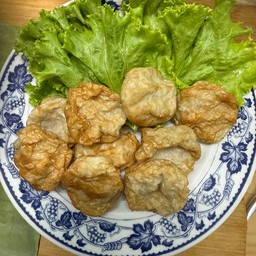 ลูกชิ้นปลาทอด