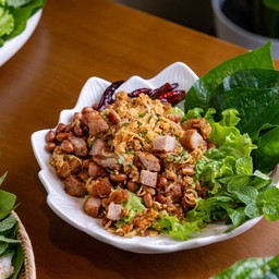 ข้าวยำหมูแหนม