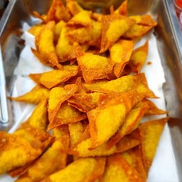 เกี๊ยวลาบไก่