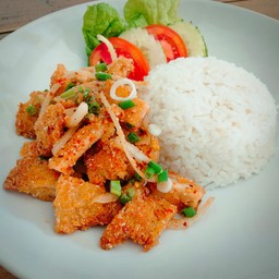 ข้าว-ยำไก่แซ่บ (Signature)