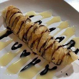 โรตีพันกล้วยหอมราดช็อกโกแลต