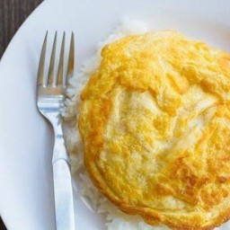 ข้าวไข่เจียว (ไม่มีเนื้อสัตว์)