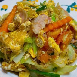 ผัดวุ้นเส้น