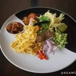 ข้าวคลุกกะปิ