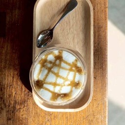 คาราเมลมัคคิอาโต้ร้อน