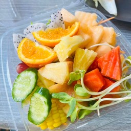 สลัดผักผลไม้