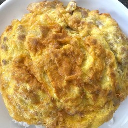 ข้าวไข่เจียวไก่สับ