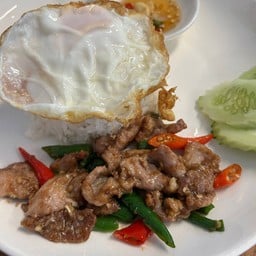 ผัดกะปิ ราดข้าว