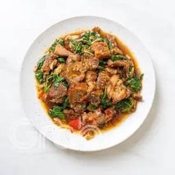 กะเพราหมูกรอบ+หมูสับ