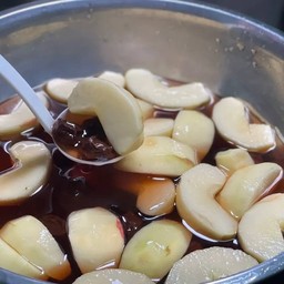 แอปเปิ้ลแช่บ๊วย