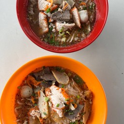 ก๋วยเตี๋ยวต้มยำป้าแหม่ม