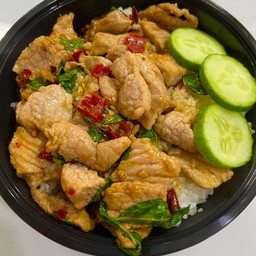 กะเพราหมูชิ้นเป็นกับข้าว