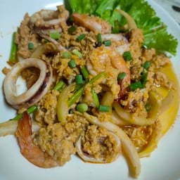 ผัดผงกะหรี่