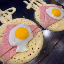 ไข่ดาว + แฮม (2ชิ้น)