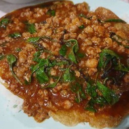 ฉู่ฉี่ไข่เจียวราดข้าว