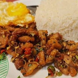 สามชันผัดพริกสด